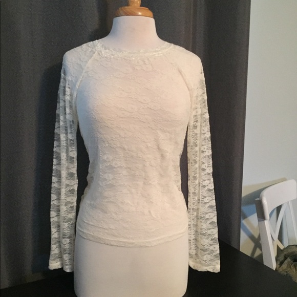Ivory Lace top - Picture 2 of 6